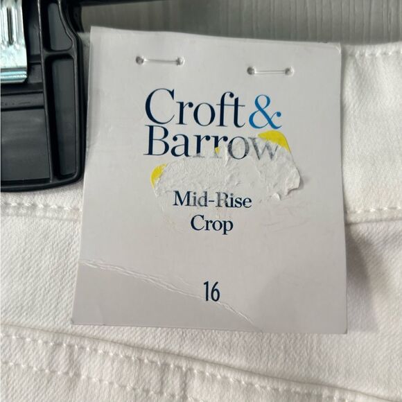 NWT Croft & Barrow Mid-Rise Cropped White Pants Jeans Plus Size 16 Eyelet Hem - Picture 6 of 11